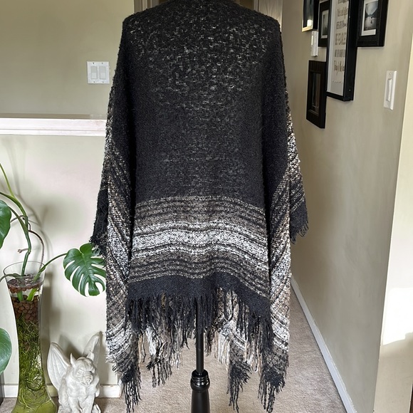 Shall - Picture 5 of 5